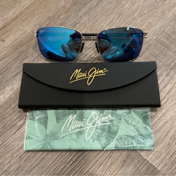 Maui Jim Other - Maui Jim Cove Park Polarized Sunglasses